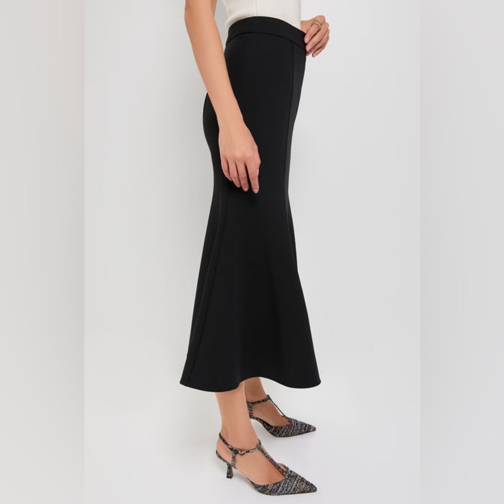 Tuckernuck Classic Black Midi Skirt - Picture 3 of 10